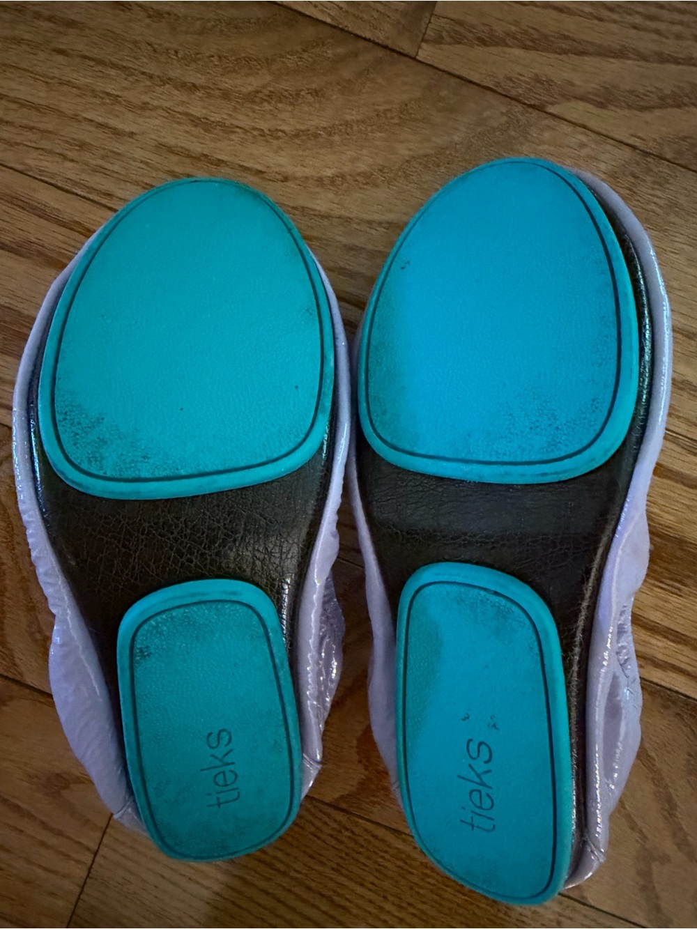Tieks Lavendar Patent Ballet Flats with Teal Heel Tab - Picture 2 of 3